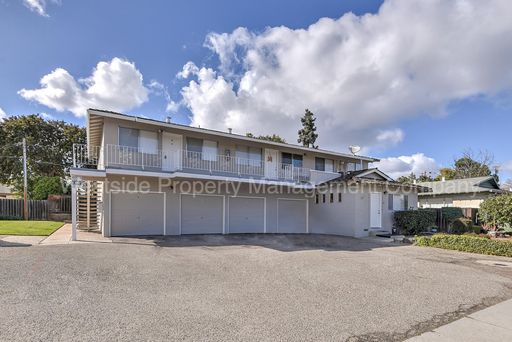 Fully Updated 3BD/2BA Campbell Apartment w/ 1 Car Garage