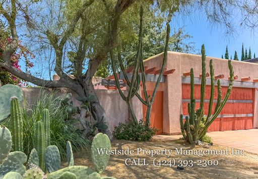 Charming 3-Bedroom Home with Character and Natural Light ($500 gift card for a signed lease before August 1st) – photo 1
