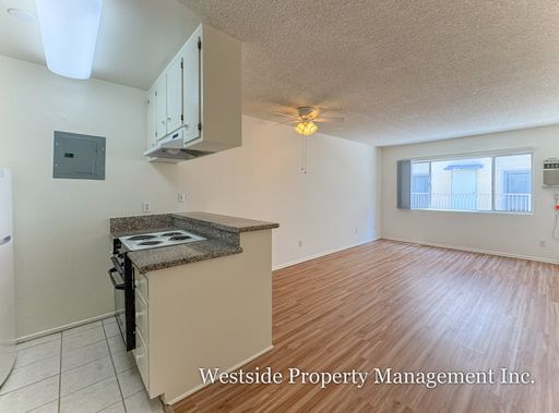 Prime West LA Neighborhood Studio – photo 1