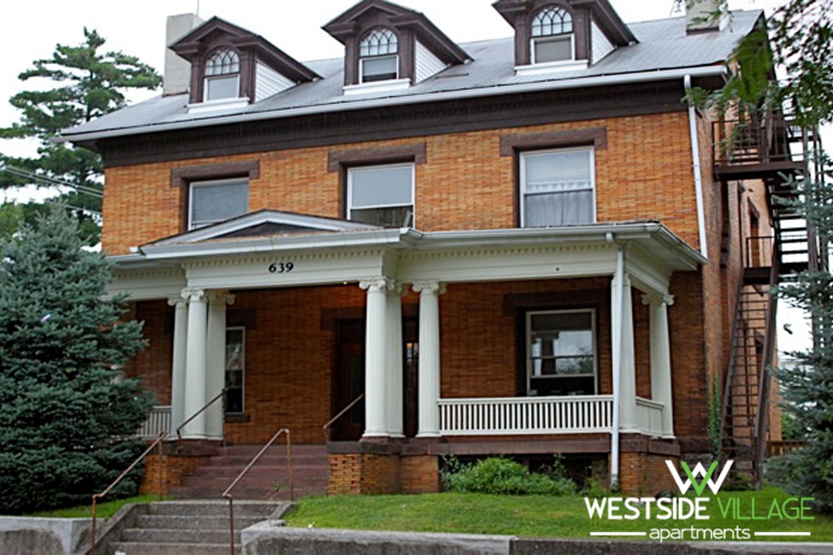 State College Apartment: 639 W. College Ave.