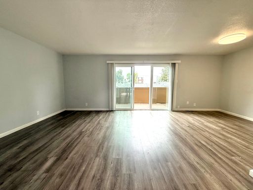 Spacious 2 Bed 1.5Bath Apartment | Remodeled – photo 1