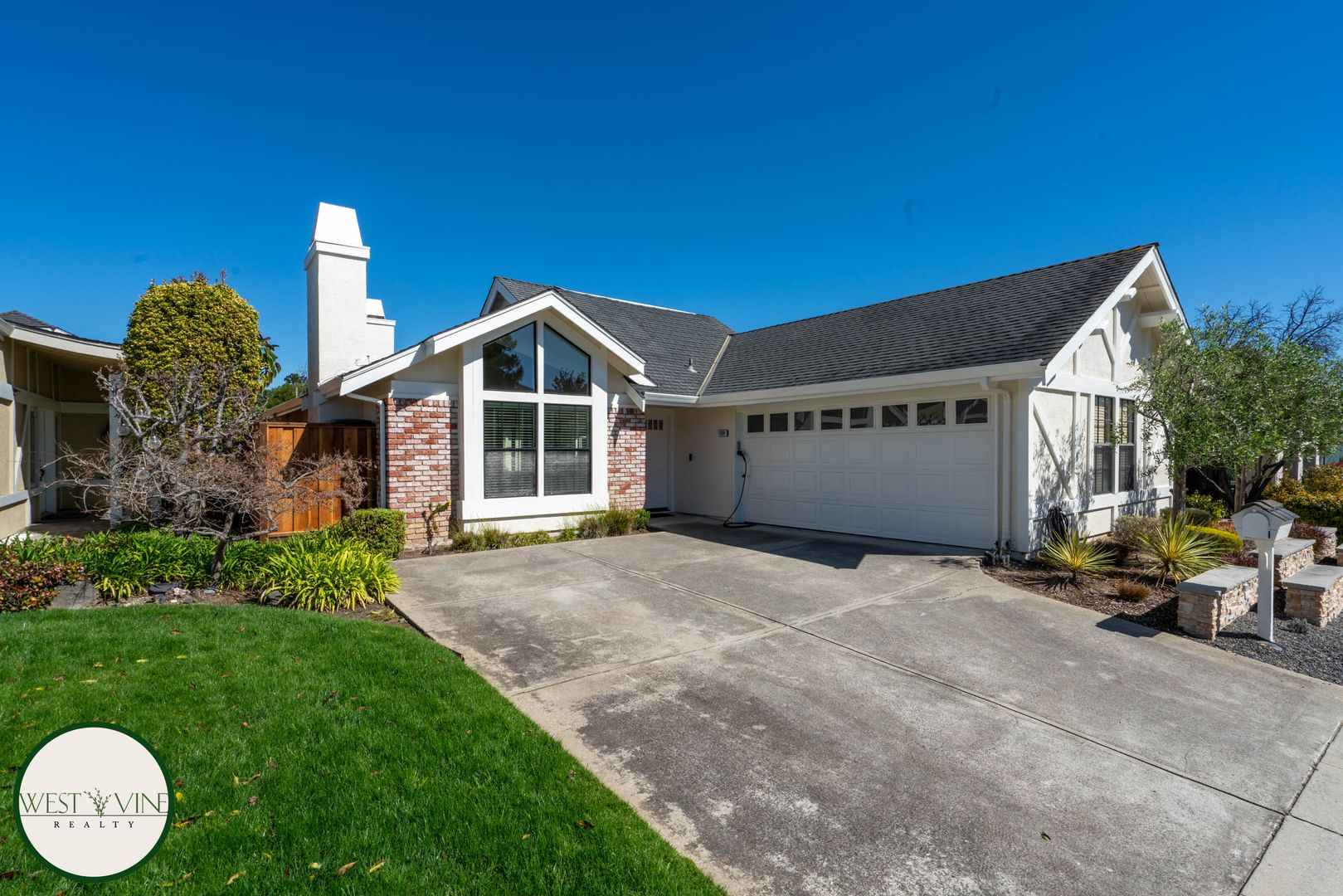 Foster City House: 1309 Melbourne Street