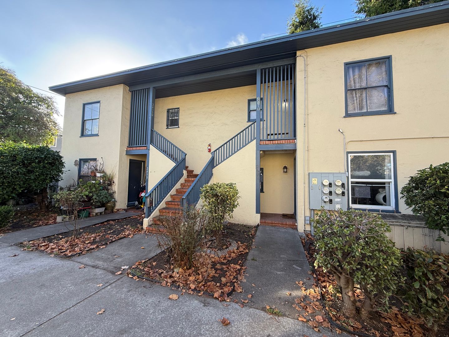 Berkeley Apartment: 2431/2433 San Pablo Ave