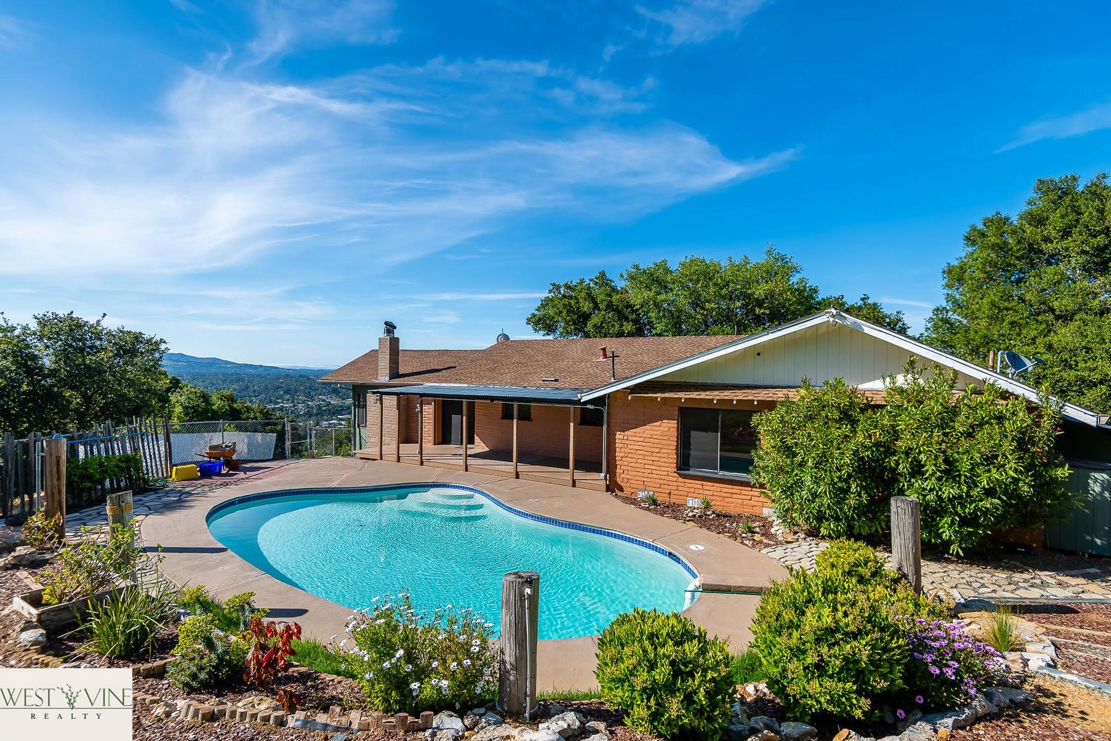 Los Gatos House: 16870 Quarry Road