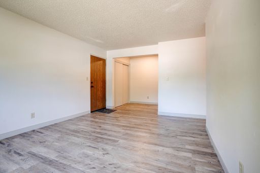 $1,025 | 2 Bedroom, 1 Bathroom Apartment | No Pets | Sublease | Available for Immediate Move In!