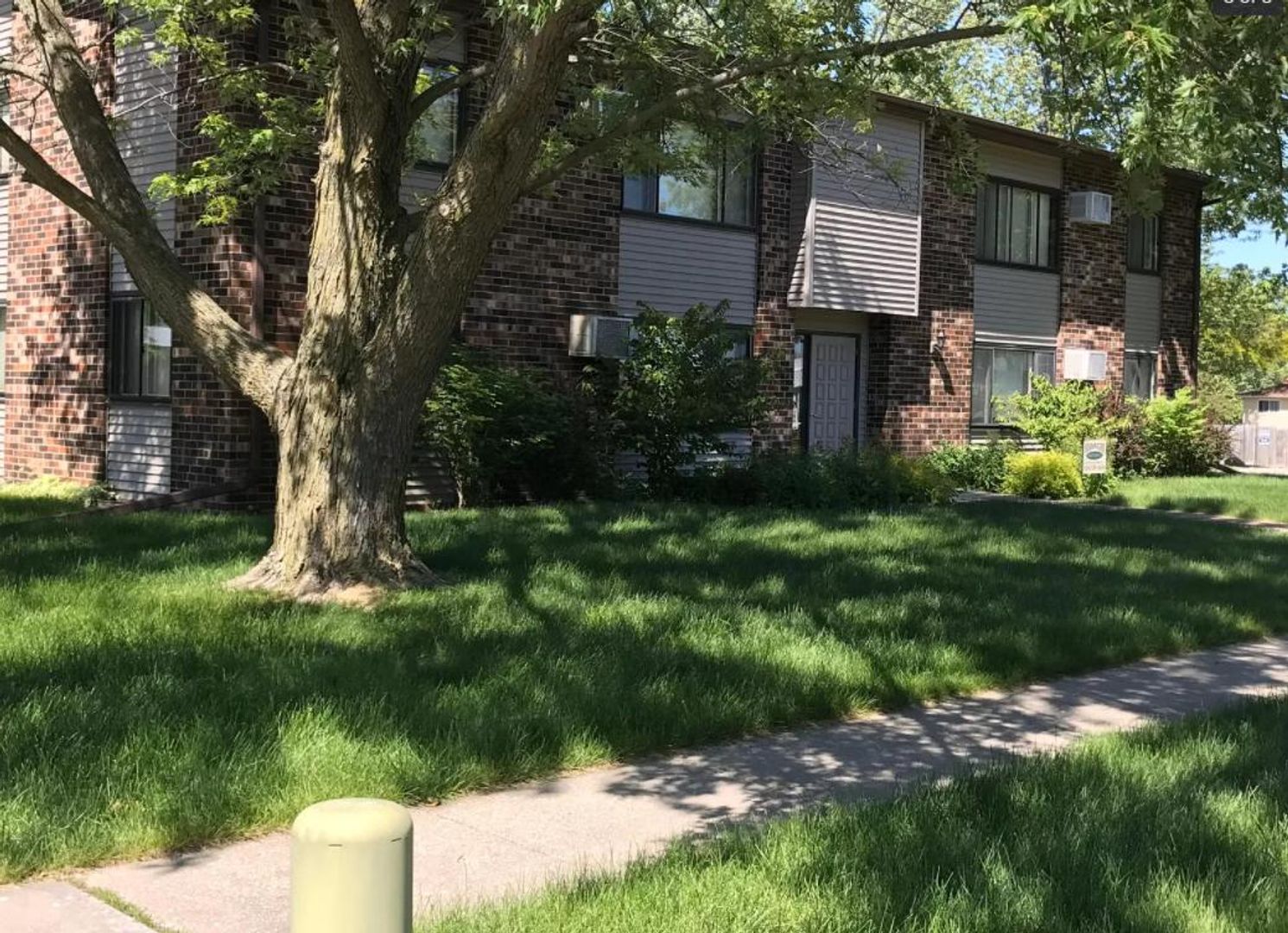 North Liberty Apartment: 175 Sugar Creek Lane (NEW)