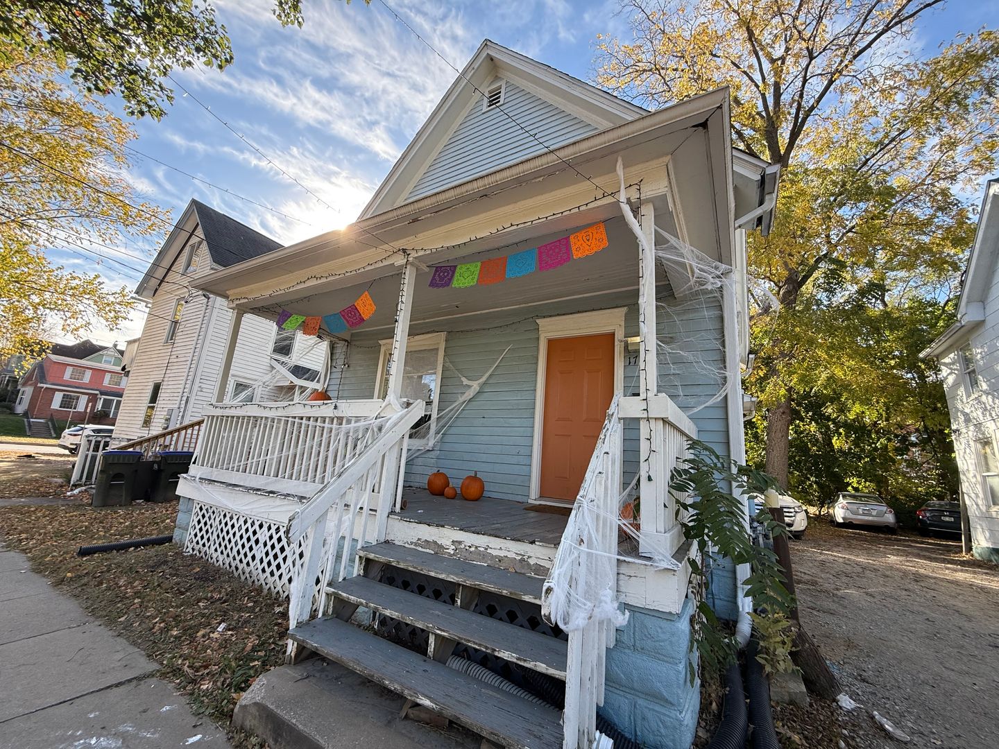 Iowa City House: 17 S. Johnson Street