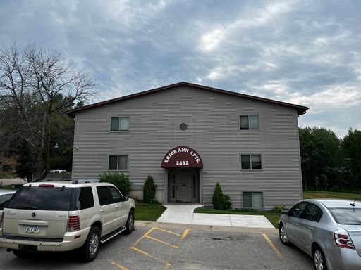 $1,050 | 2 Bedroom, 1 Bathroom Apartment | No Pets | Available for August 10th, 2026 Move In!