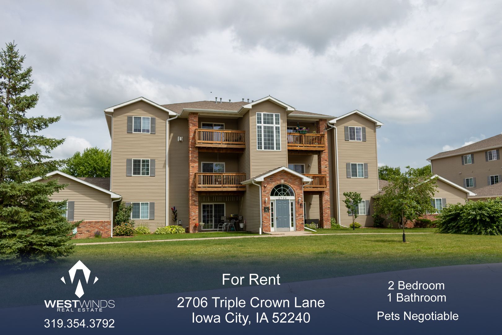Iowa City Condo: 2706 Triple Crown Lane #11