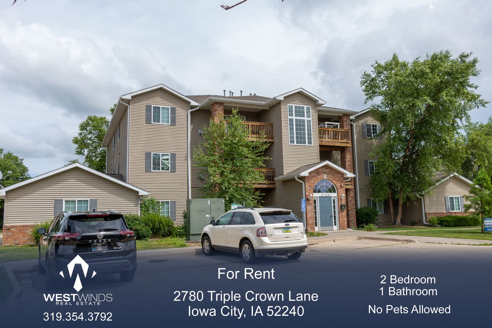 Iowa City Condo: 2780 Triple Crown Lane #11