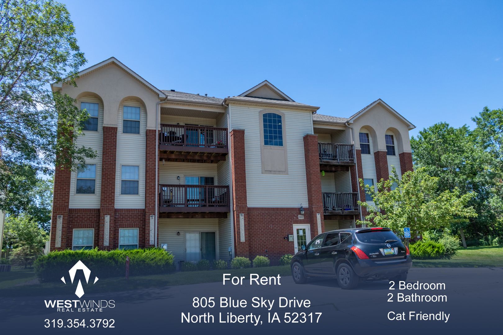 North Liberty House: 805 Blue Sky Drive #104