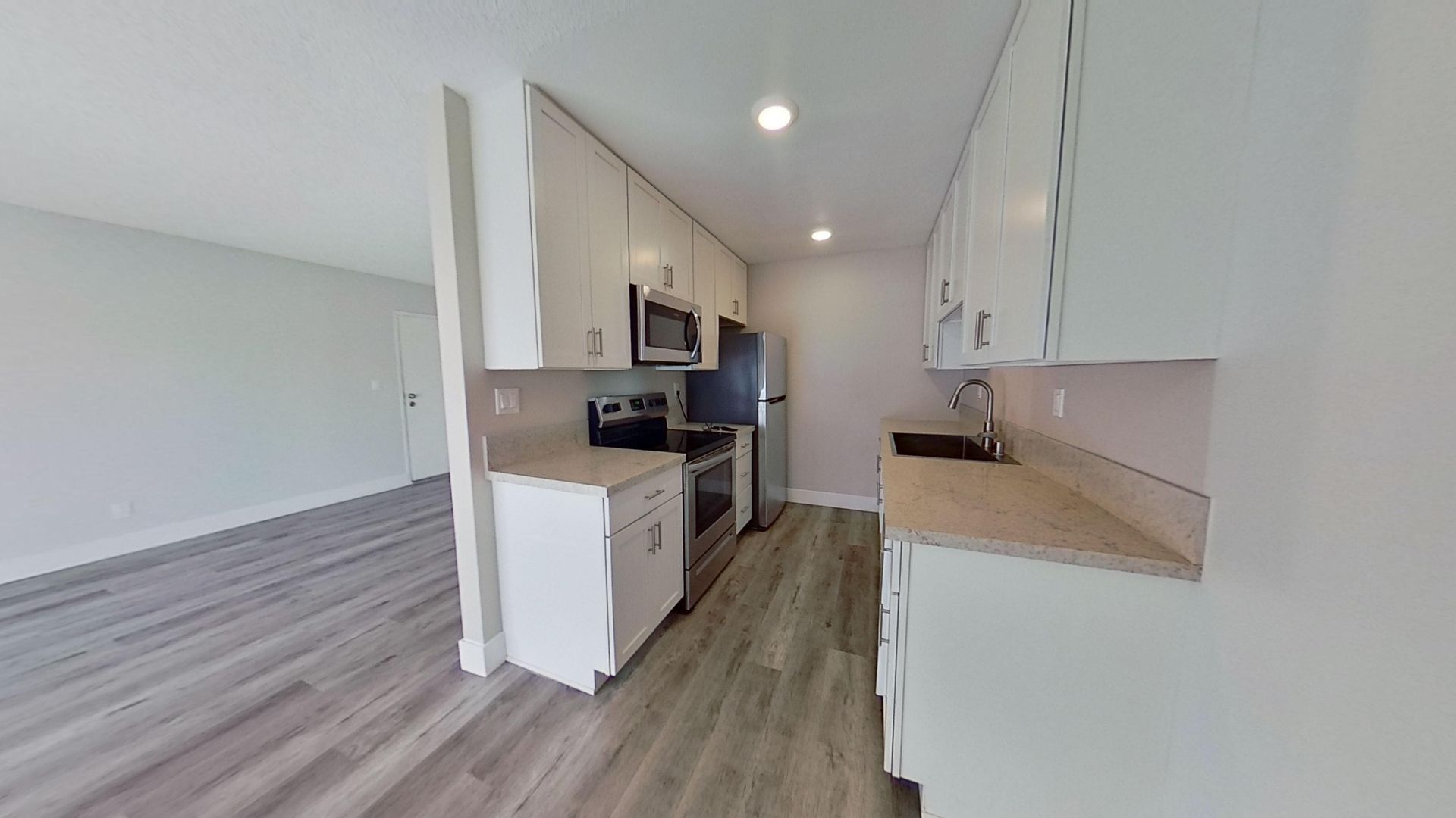 Chula Vista Apartment: 122 3rd Ave.
