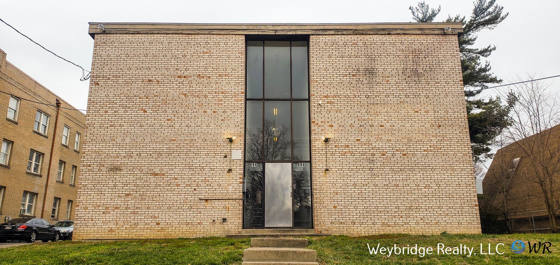 Cincinnati Apartment: 694 Gholson Avenue