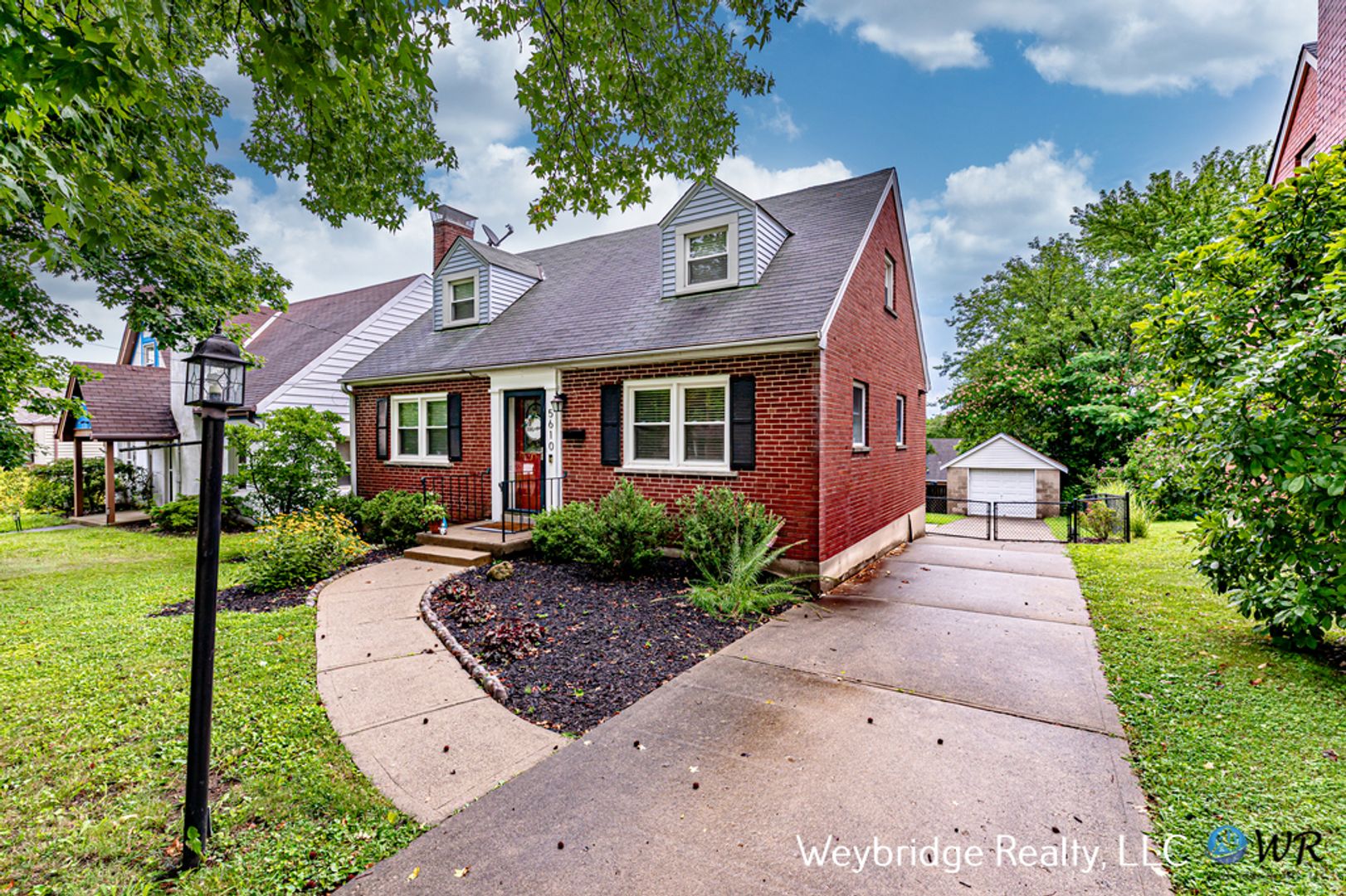 Cincinnati House: 5610 Samver Road