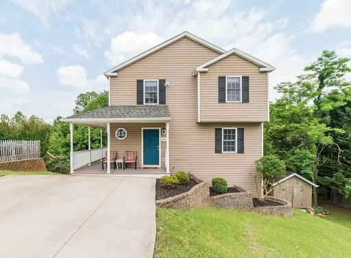 4 Bedroom Home off Timberlake! – photo 1