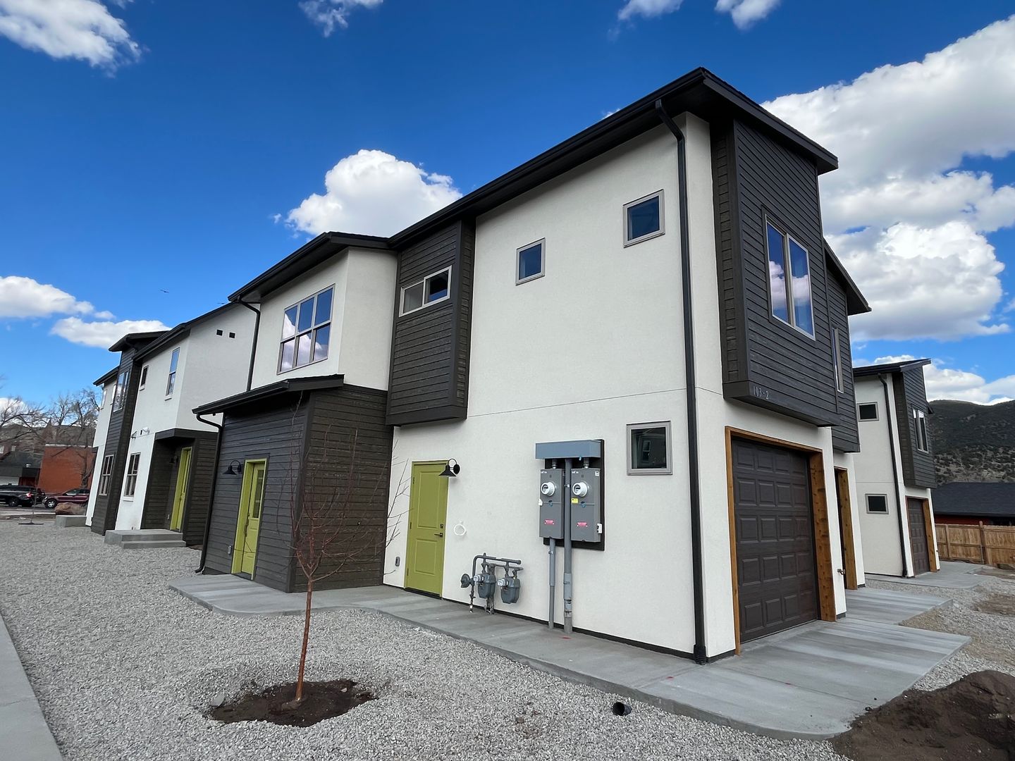 Salida Apartment: 103 Park Ave