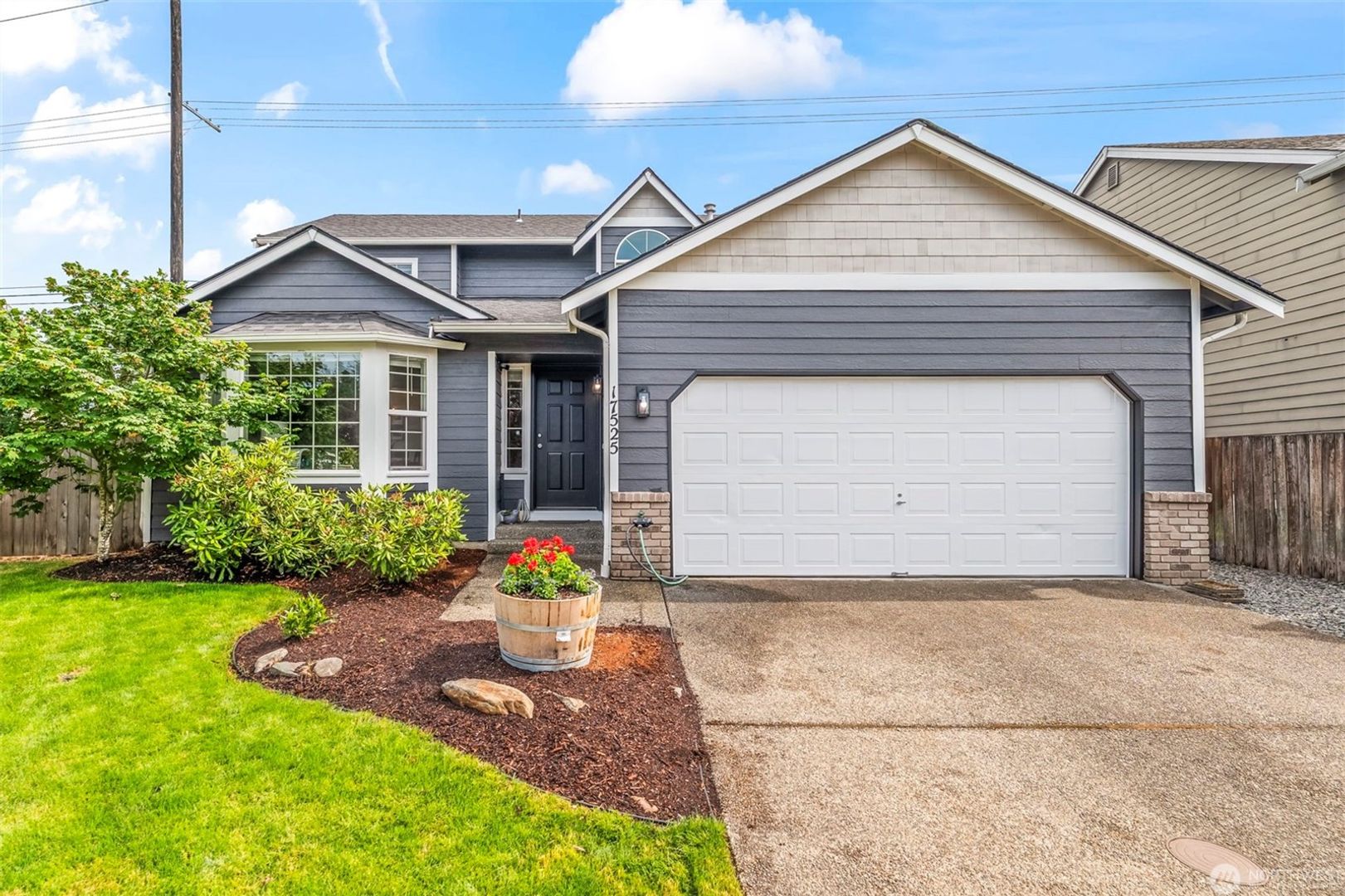 Puyallup House: 17525 90th Ave E