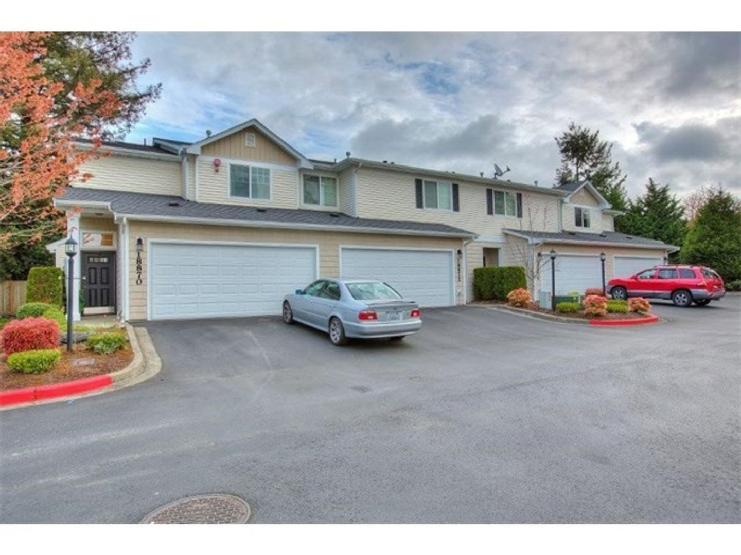 Renton Townhome: 18870 108th Ln SE
