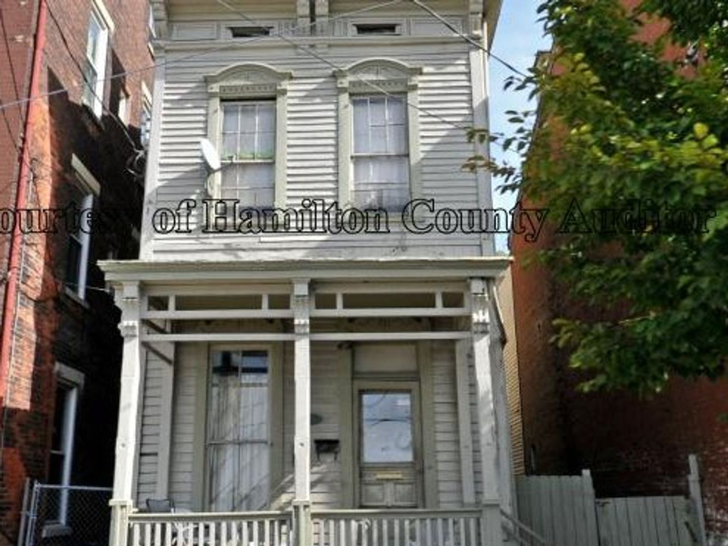 Cincinnati Apartment: 2706 W. McMicken