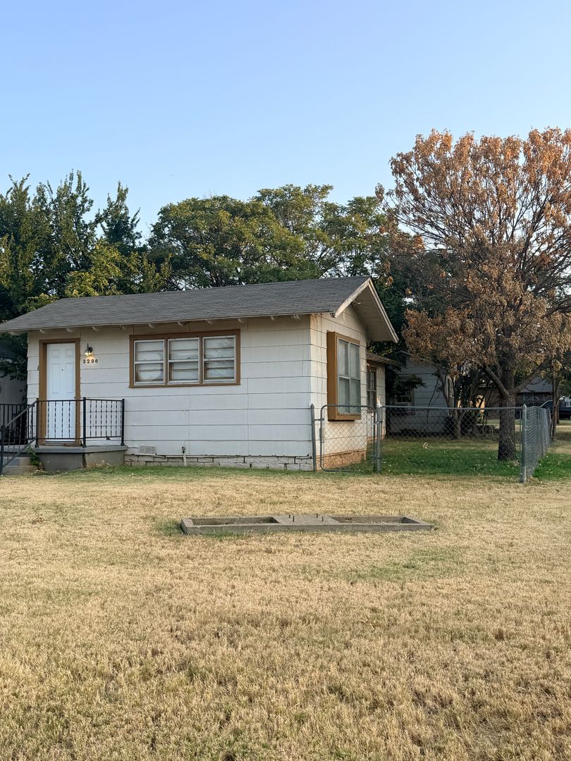 Wichita Falls House: 3200 Avenue R