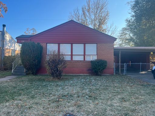 2 bed home with extra rooms for office space, 2 living rooms and 2 bathrooms with Carport and Storage. In Washington Terrace.