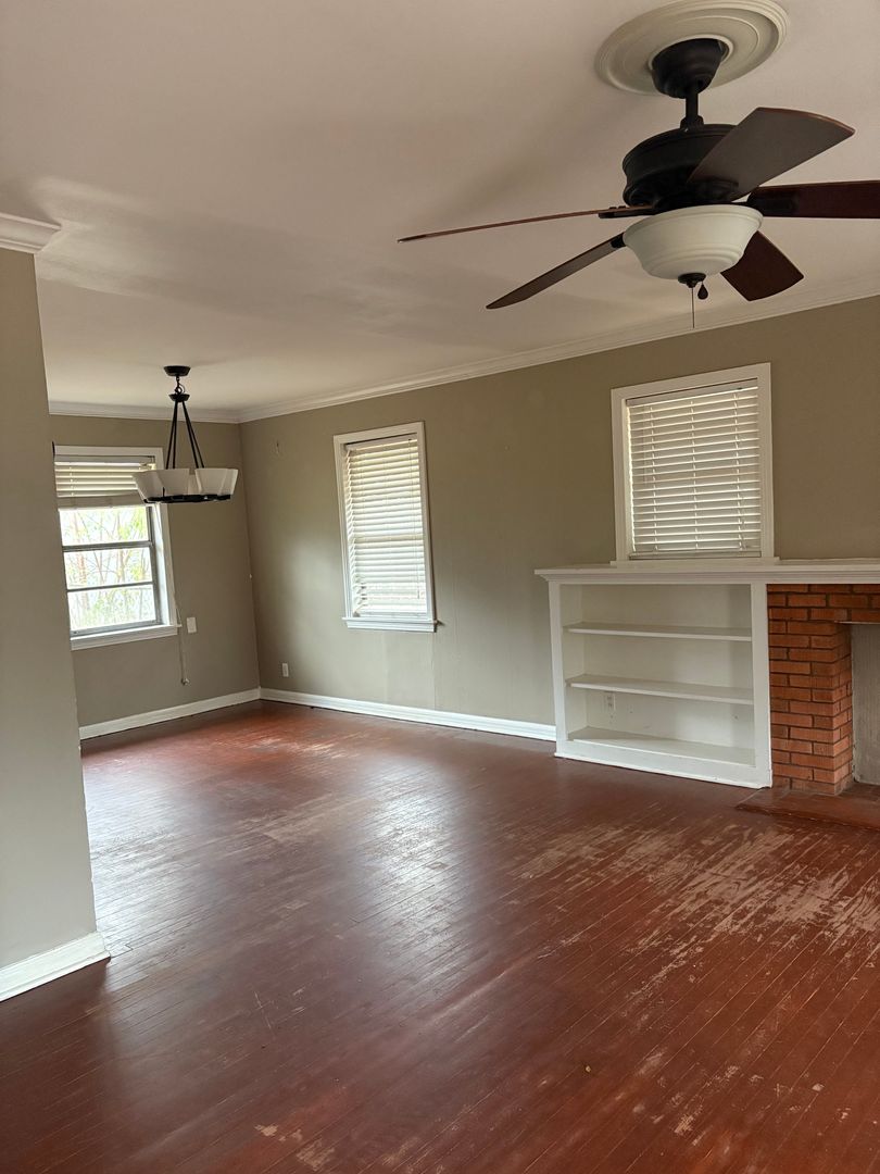 Shreveport House: 3818 Eddy Place