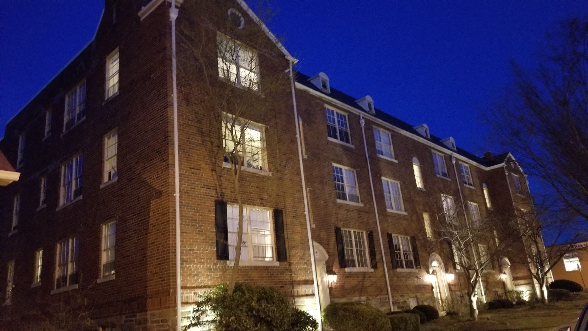 Alexandria Apartment: 2701-2705 Mt. Vernon Ave.