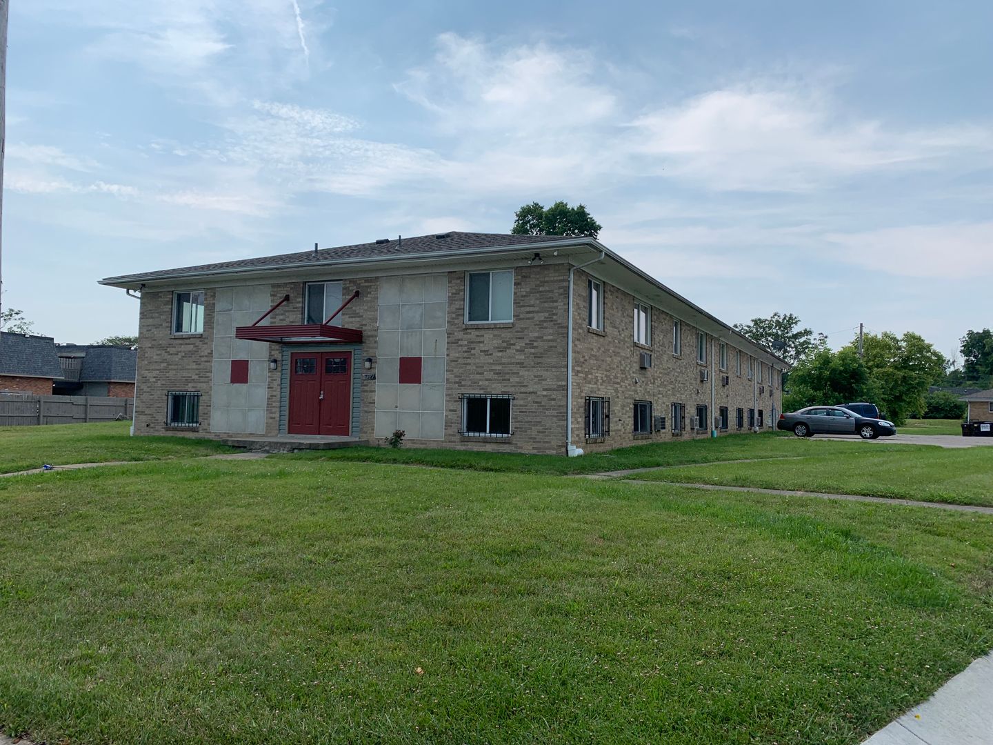 DAYTON Apartment: 4399 RIVERSIDE