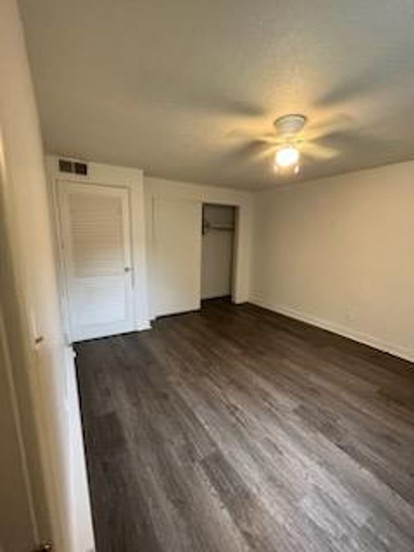 High Ridge Apartment: 2404 Williams Creek Road