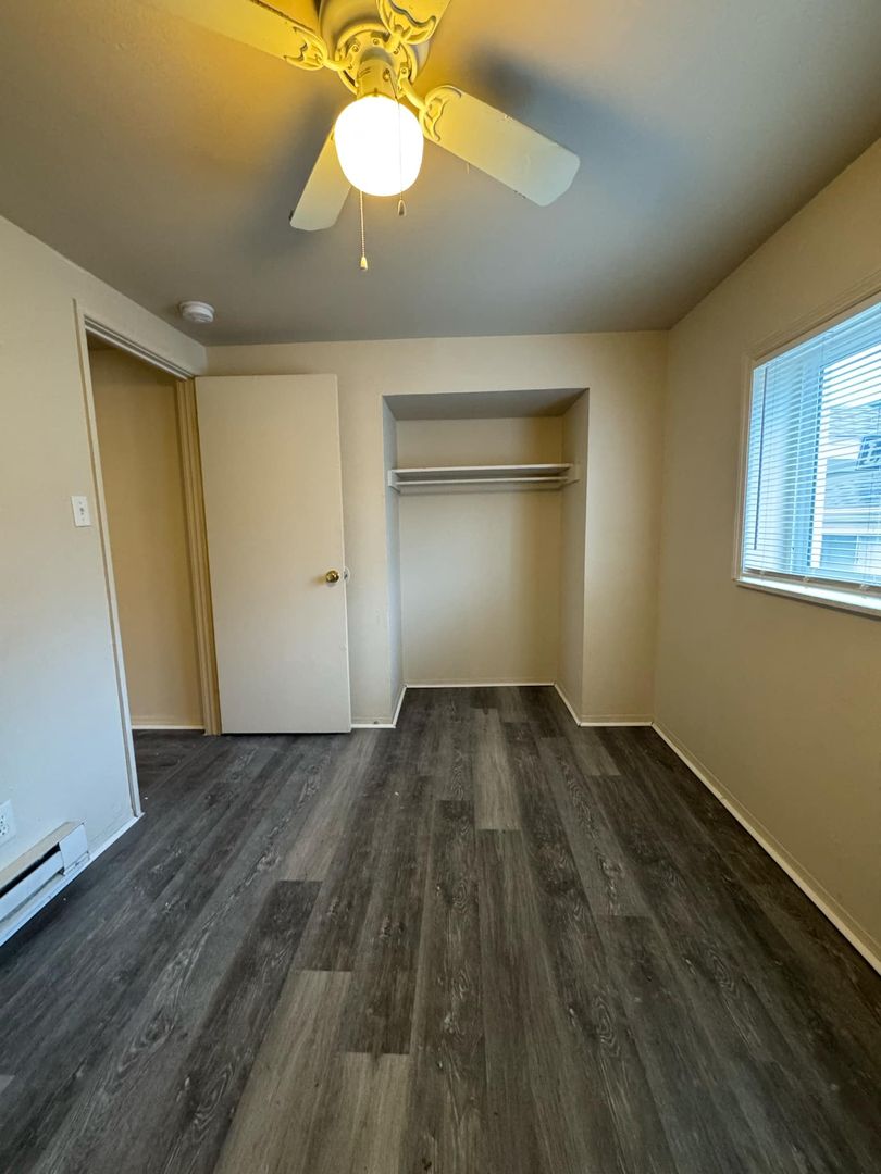 High Ridge Apartment: 2404 Williams Creek Road