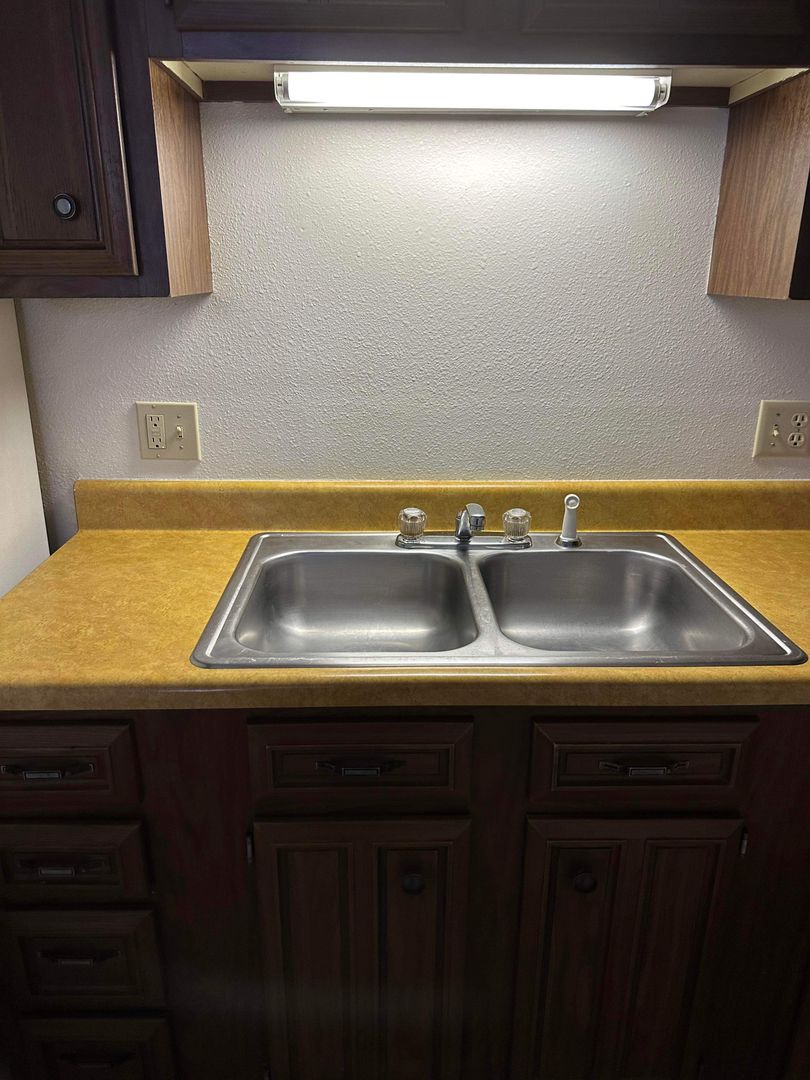 St. Genevieve Apartment: 753 Rozier St