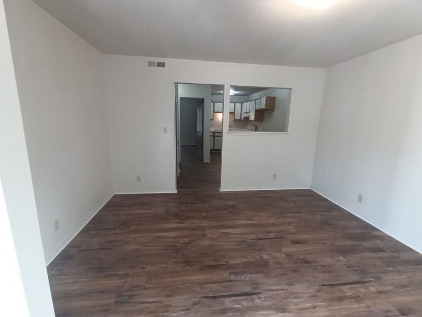 Desloge Apartment: 1009 Hawthorne Street