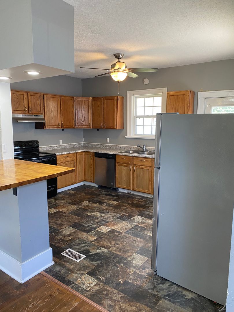 Cape Girardeau Apartment: 000 Cape Girardeau