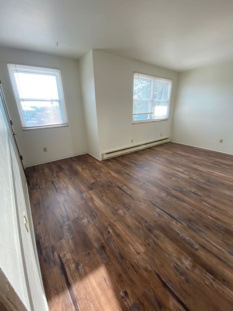 St. Genevieve Apartment: 753 Rozier St