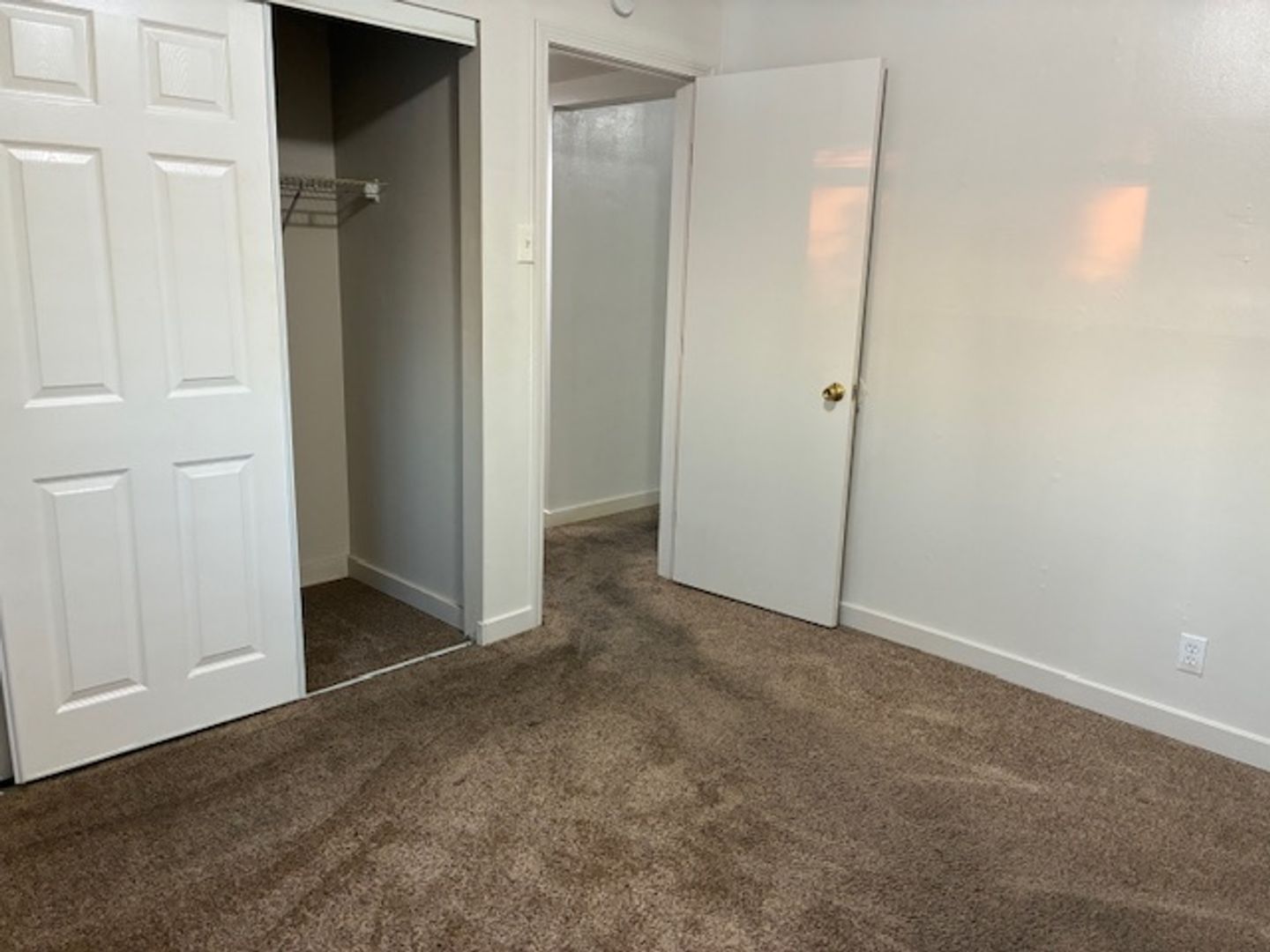 Festus Apartment: 325 Sunny Side Front/ Rear