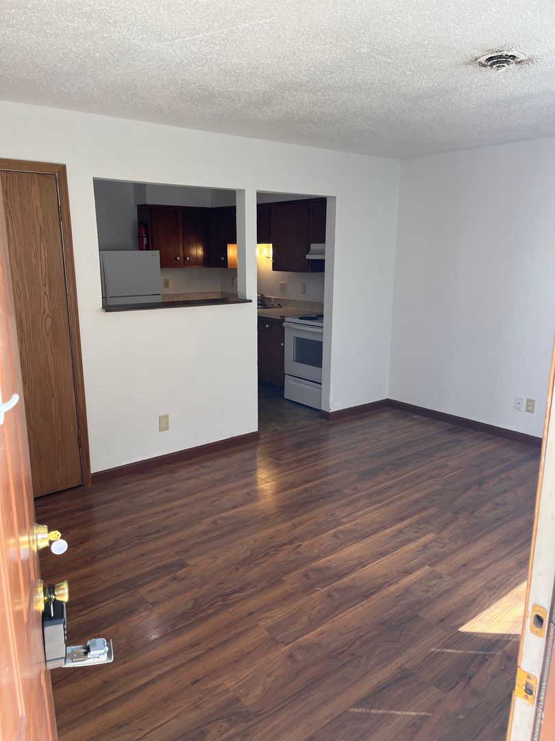 Live your best life in St. Clair at 1040 Plaza Ct. 