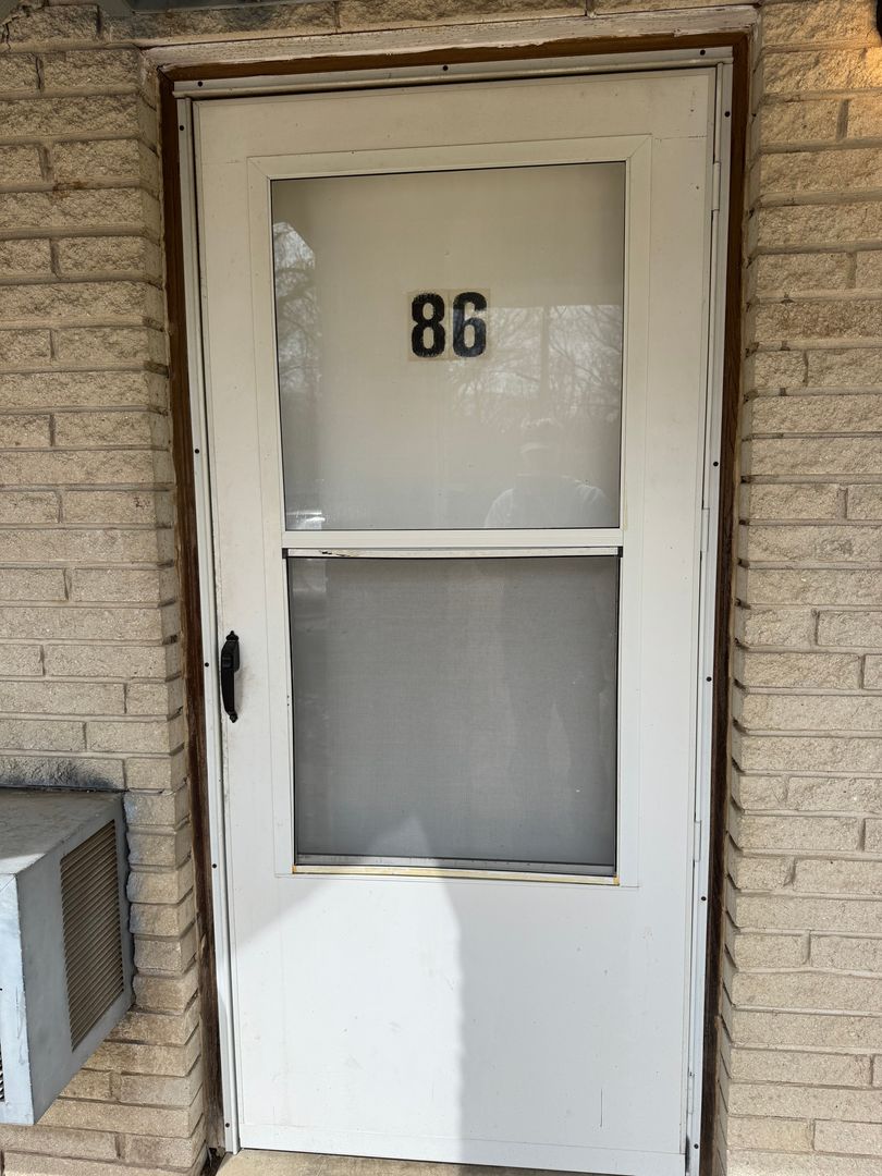 High Ridge Apartment: 2404 Williams Creek Road