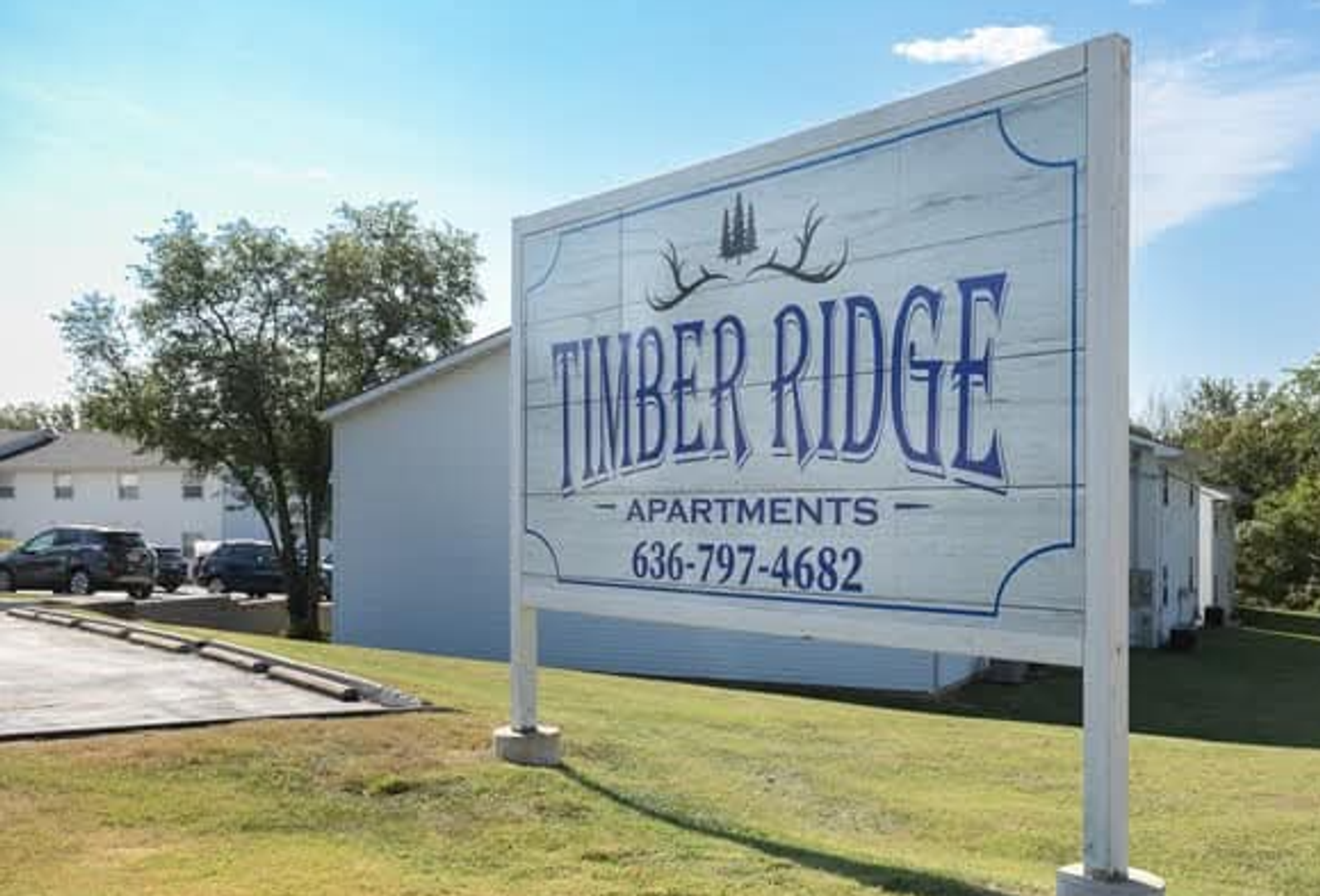 Hillsboro Apartment: 101 Timber Ridge Hwy 21