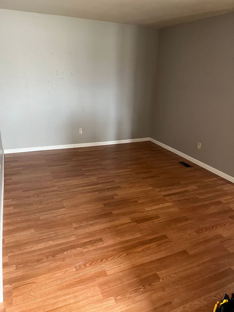 FESTUS Apartment: 1545 West Main Street