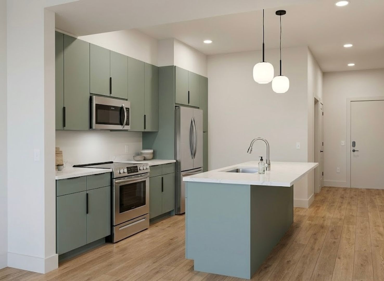 Savannah Apartment: 2613 Montgomery St.