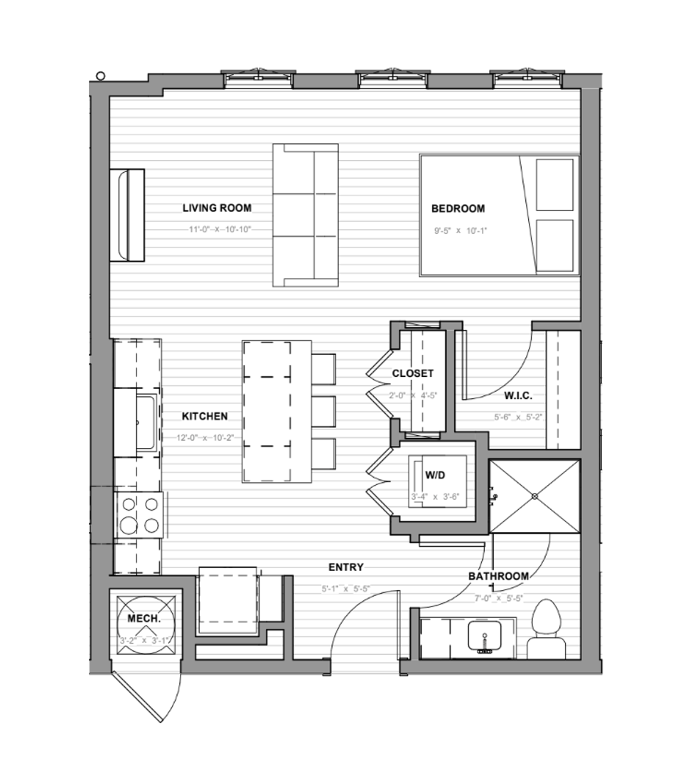 Savannah Apartment: 2613 Montgomery St.