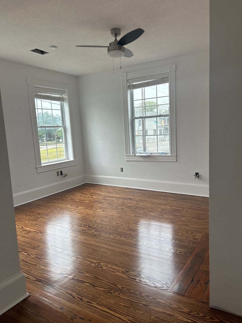 Savannah Apartment: 614 E Gwinnett St
