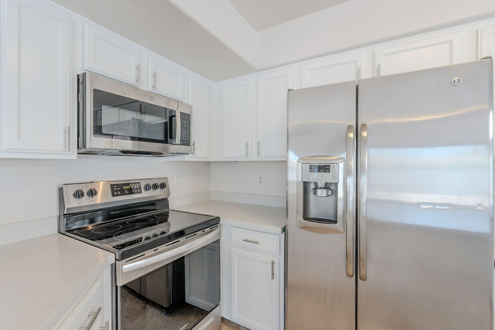 Peoria House: 8844 W Christopher Michael Ln