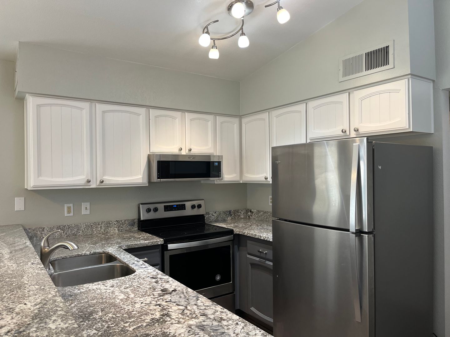 Tempe Townhome: 3320 S Parkside Dr