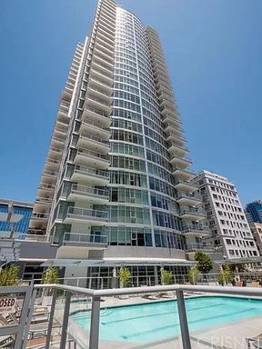 Beautiful 2 Bedroom Apartment in Long Beach High Rise Resort Style Building – photo 1
