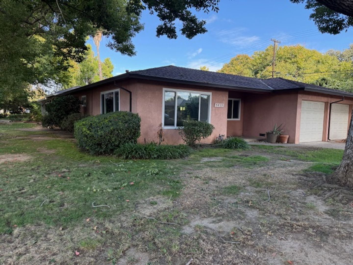 Sacramento House: 5477 Carlson Dr