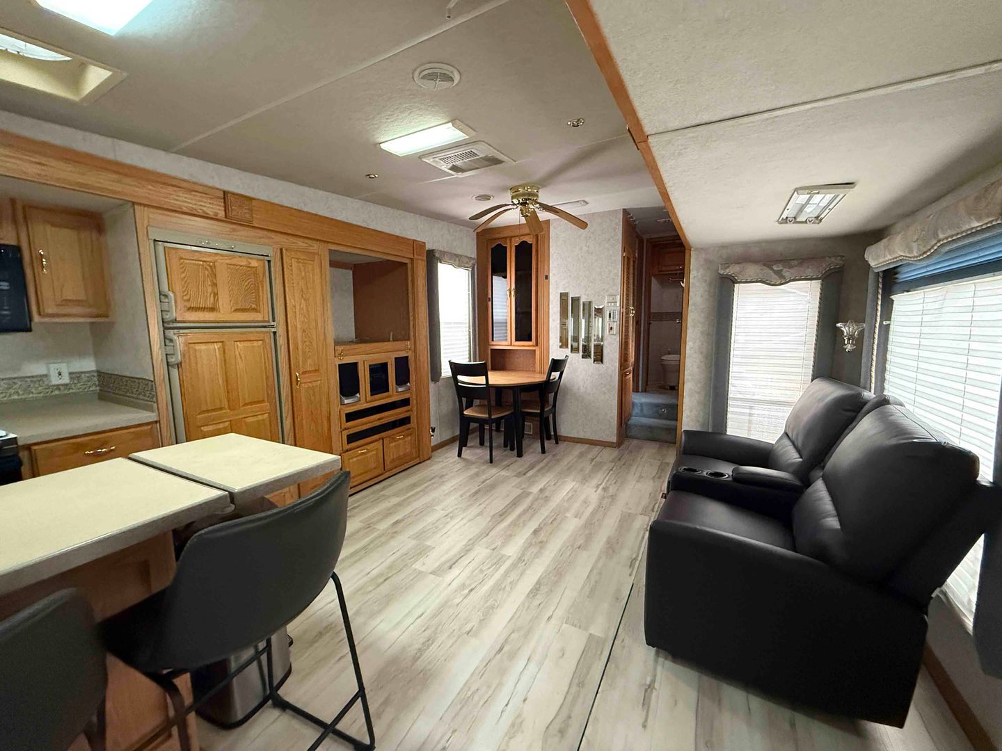 Elk Grove Apartment: 9792 Bruceville rd. C