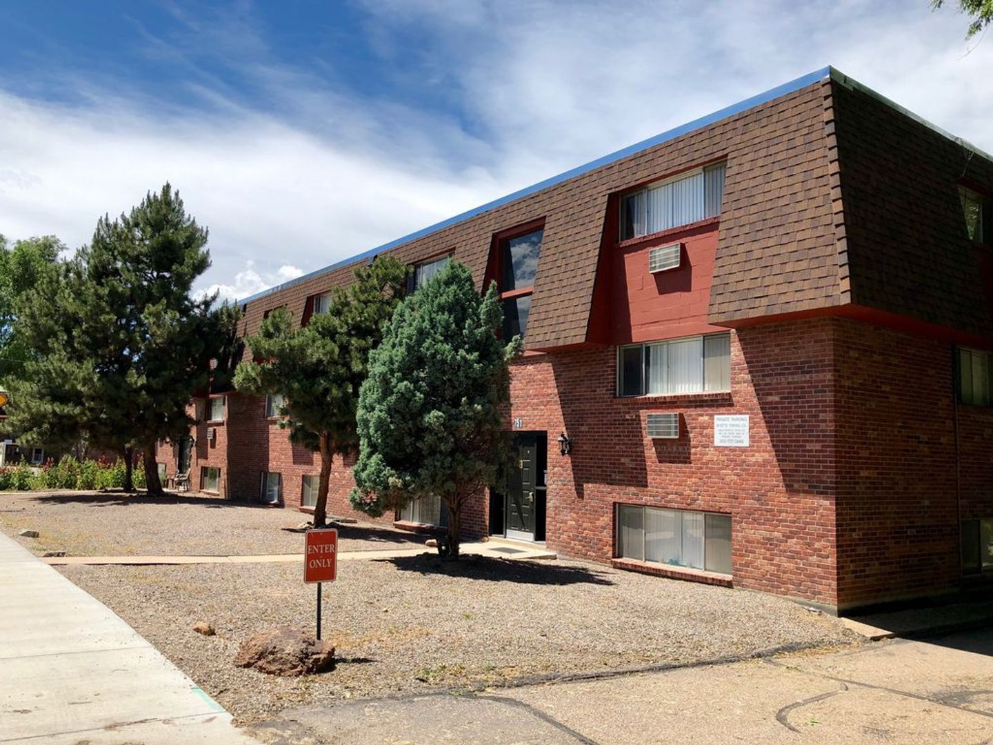 Littleton Apartment: 751 W Prentice Ave