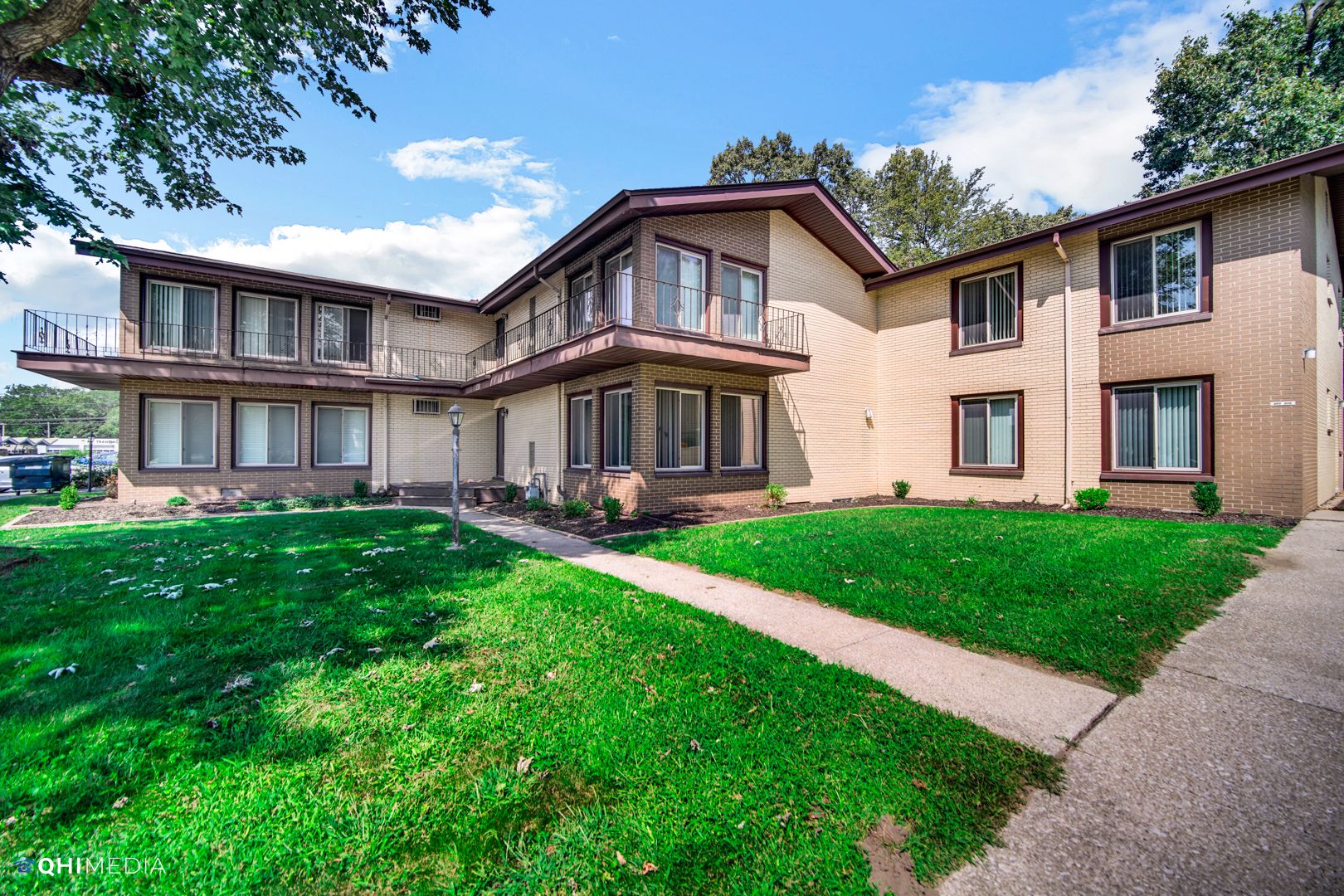 Highland Apartment: 2435 Ridgewood St