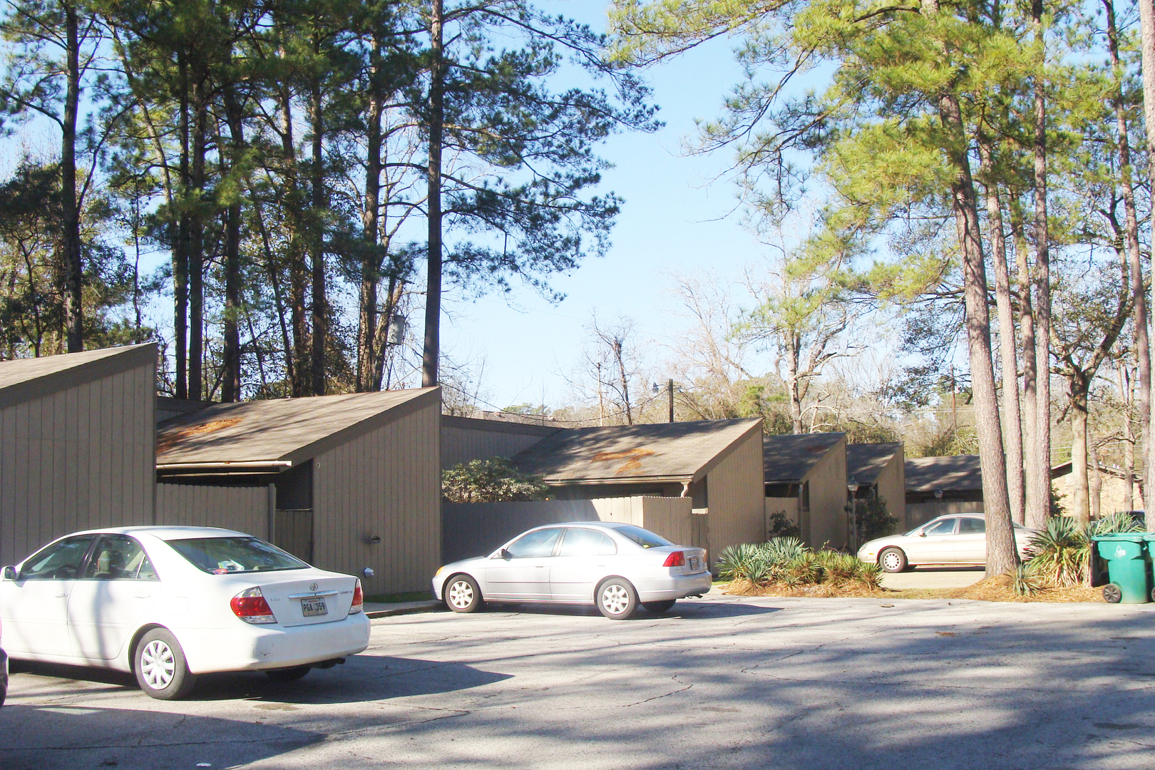 Pineville Apartment: 1900 Donahue Ferry Road